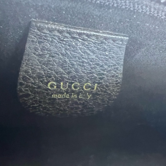 Bamboo Handle Gucci with large pouch - Picture 4 of 11